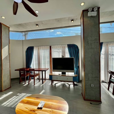 Vermietung einer neuen Luxuswohnung mit 2 Schlafzimmern, im Stadtteil Ngu Hanh Son, Da Nang, Vietnam